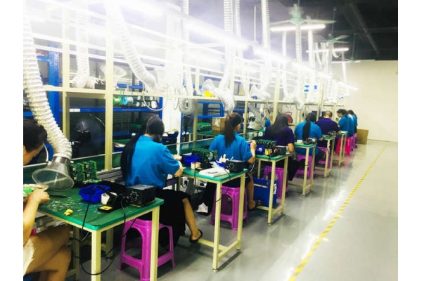 貼片加工廠的手工焊接簡(jiǎn)述